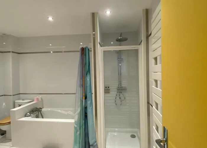 Eleganse, Maison Spacieuse, Proche De Lyon *