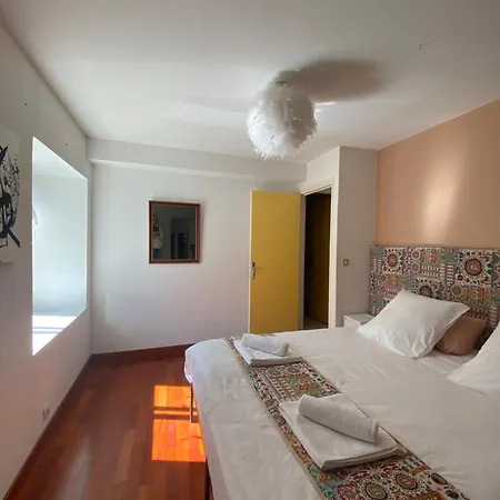 Appartement Eléganse, Maison Spacieuse, Proche De Lyon Anse